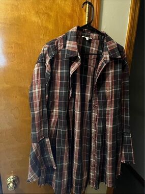 Boutique brand Easel size large Women’s Plaid Shacket